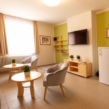 Hotel Csoemoeri Vendeghaz Csomor Zewnętrze zdjęcie